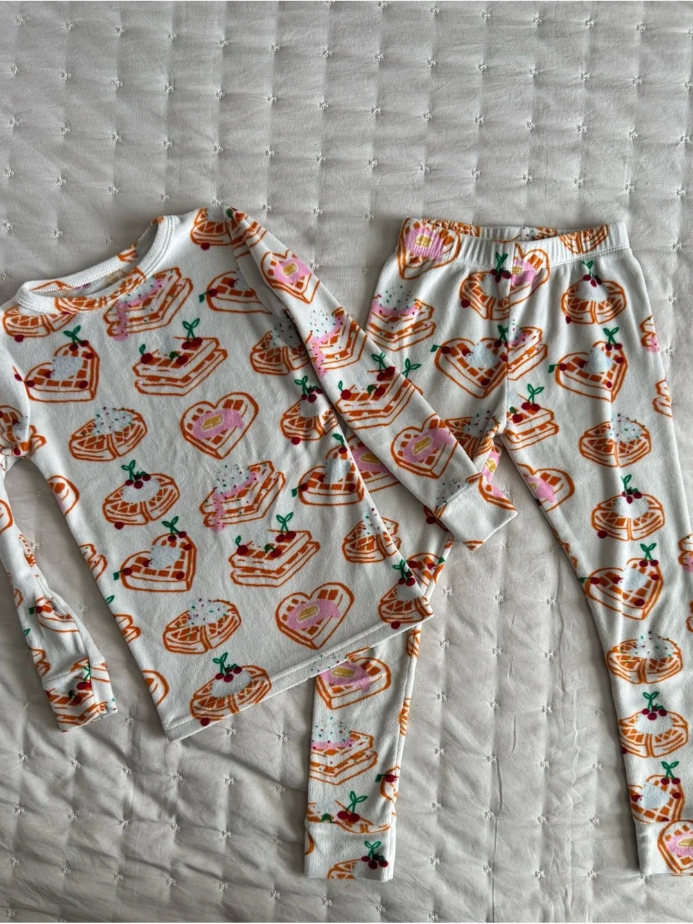 Cat & Jack 2 Piece Fleece Pajama Set Size 5T Waffle Breakfast Print